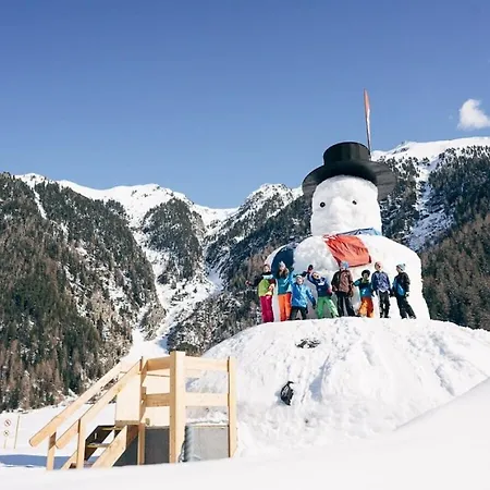 In With Swimming Pool * Umhausen