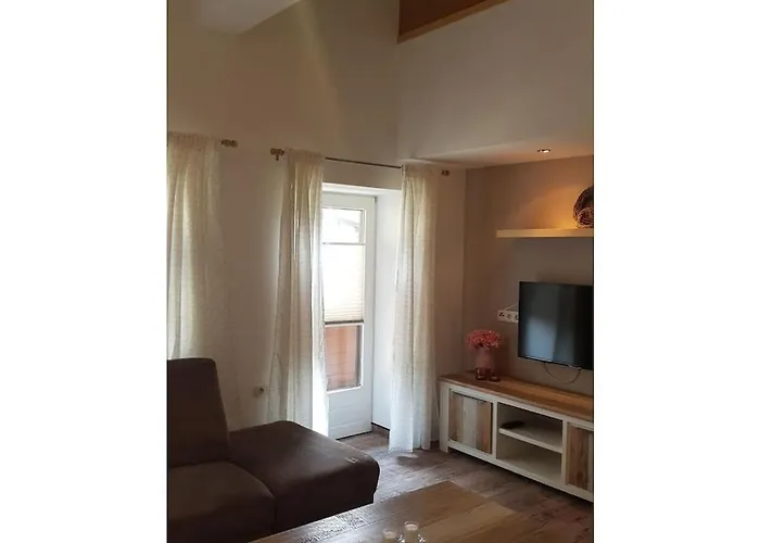 بيت للعطل In With Swimming Pool امهاوسن