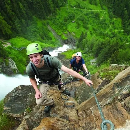 度假居 In With Swimming Pool